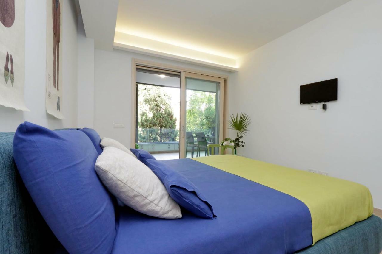 Green Terraced Apartment. 3 Stops From Colosseum Exterior photo