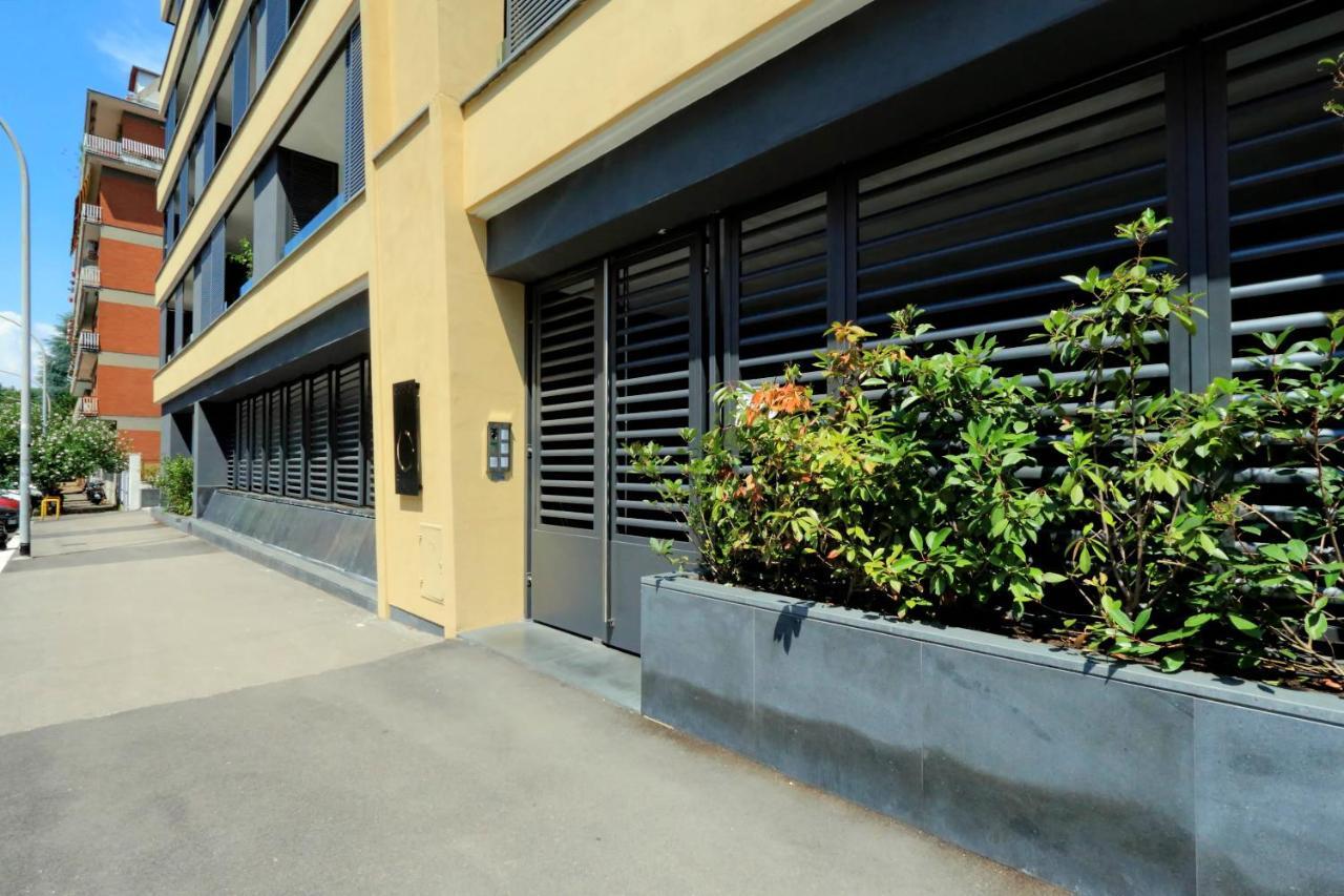 Green Terraced Apartment. 3 Stops From Colosseum Exterior photo